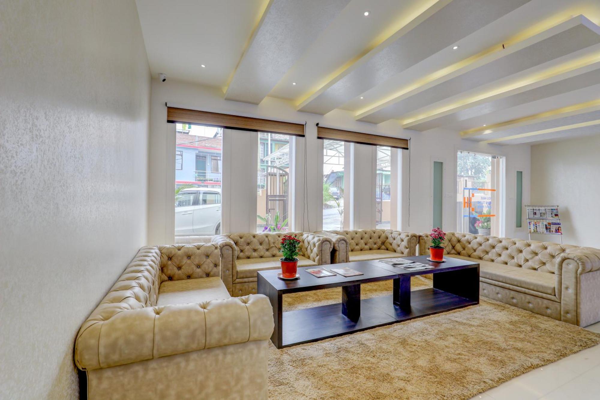 Banari Regency By Summit Hotel Namchi Екстериор снимка