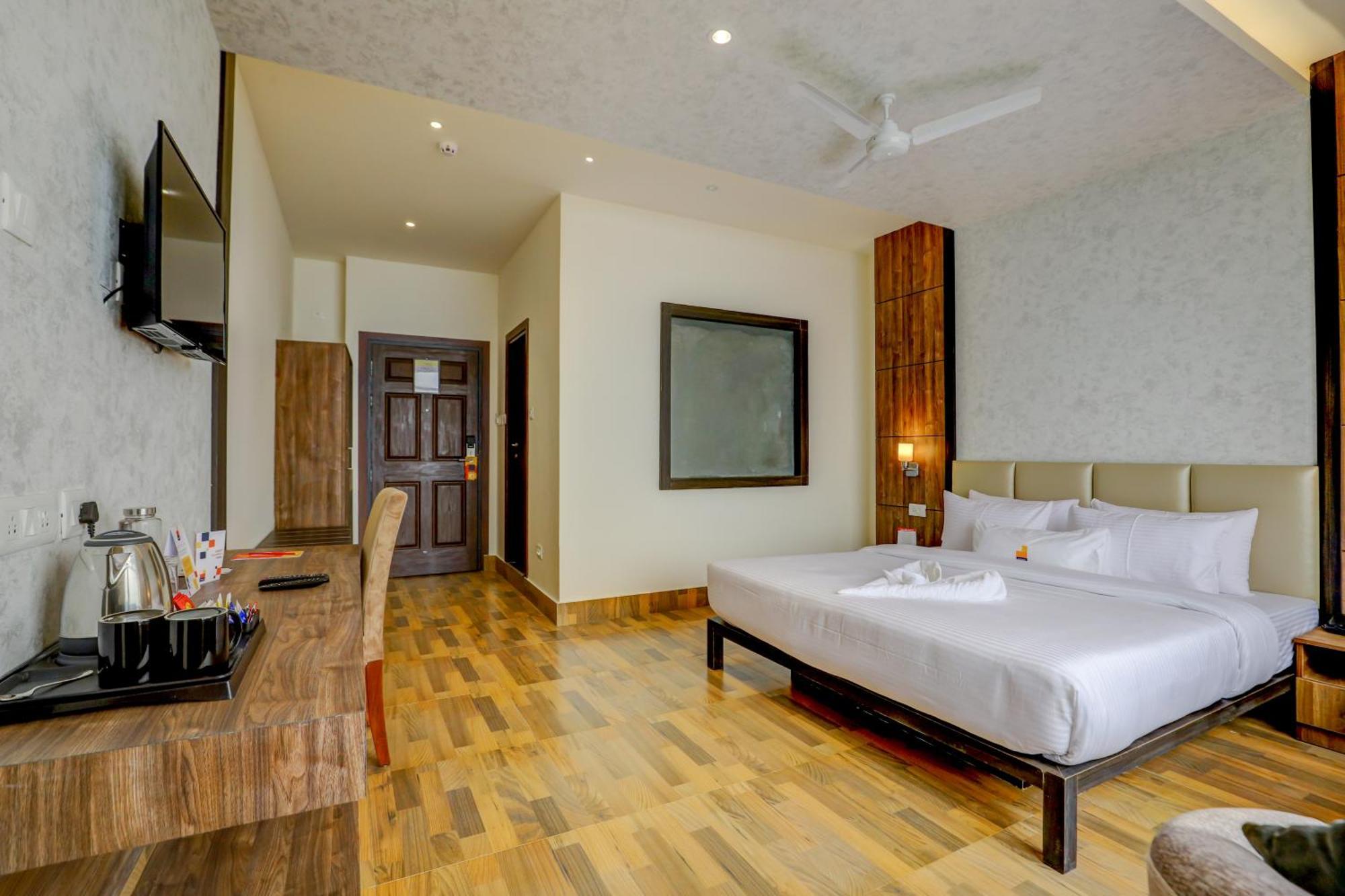 Banari Regency By Summit Hotel Namchi Екстериор снимка