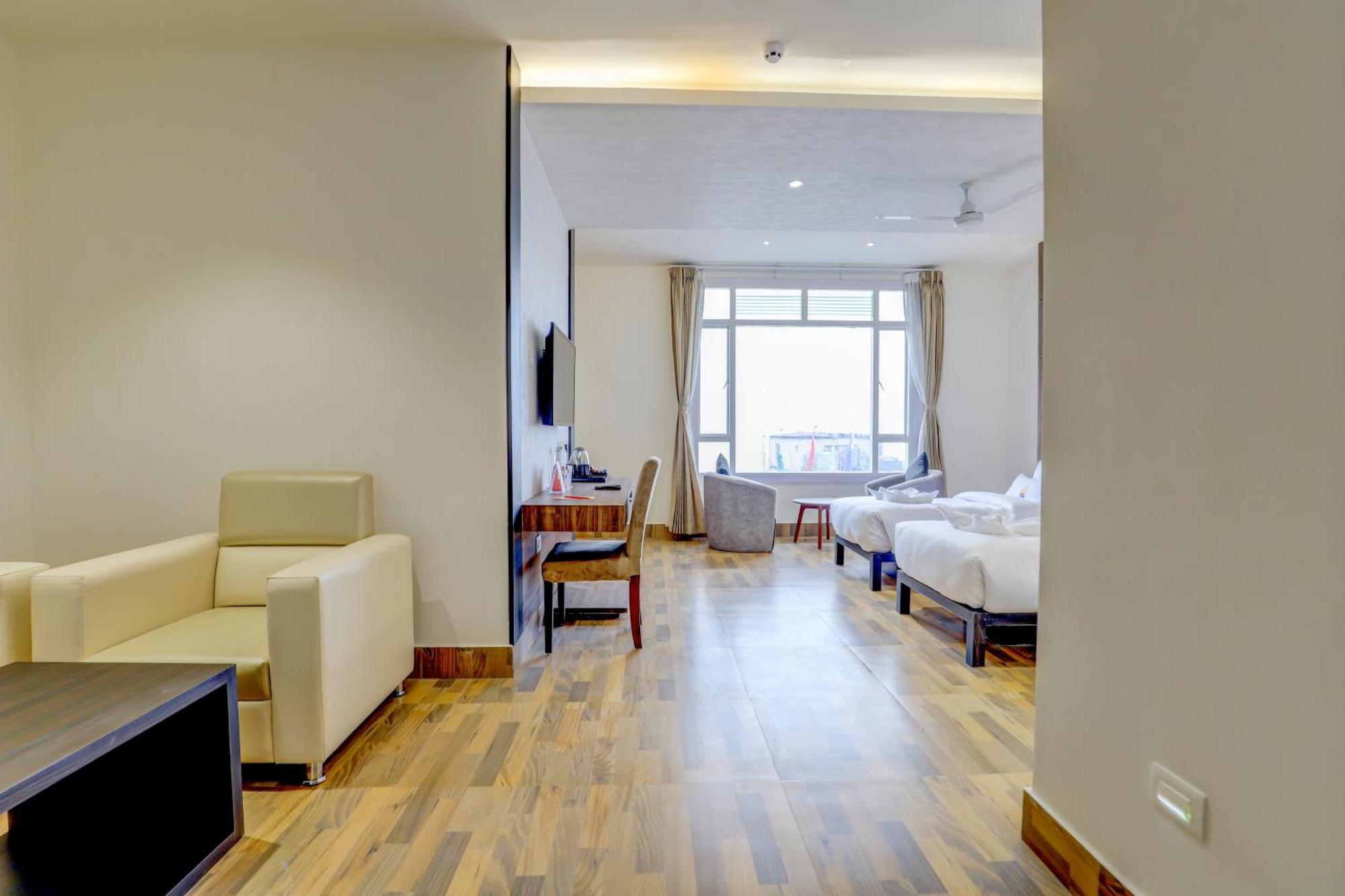 Banari Regency By Summit Hotel Namchi Екстериор снимка